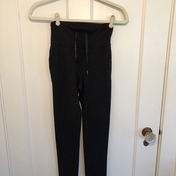 lululemon Draw String Black Leggings Size 4 - Picture 2 of 6